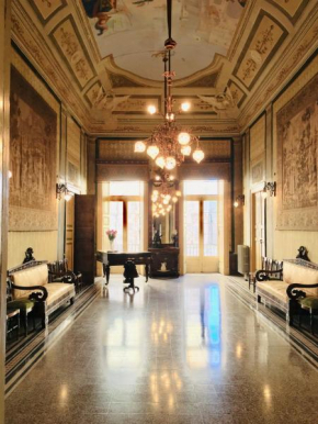 Palazzo Framarino dei Malatesta  Джовинаццо